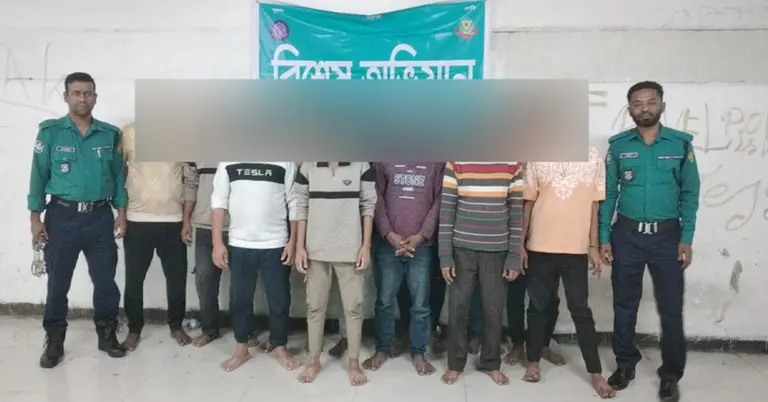 অভিযানে গ্রেপ্তার হওয়া আসামিরা